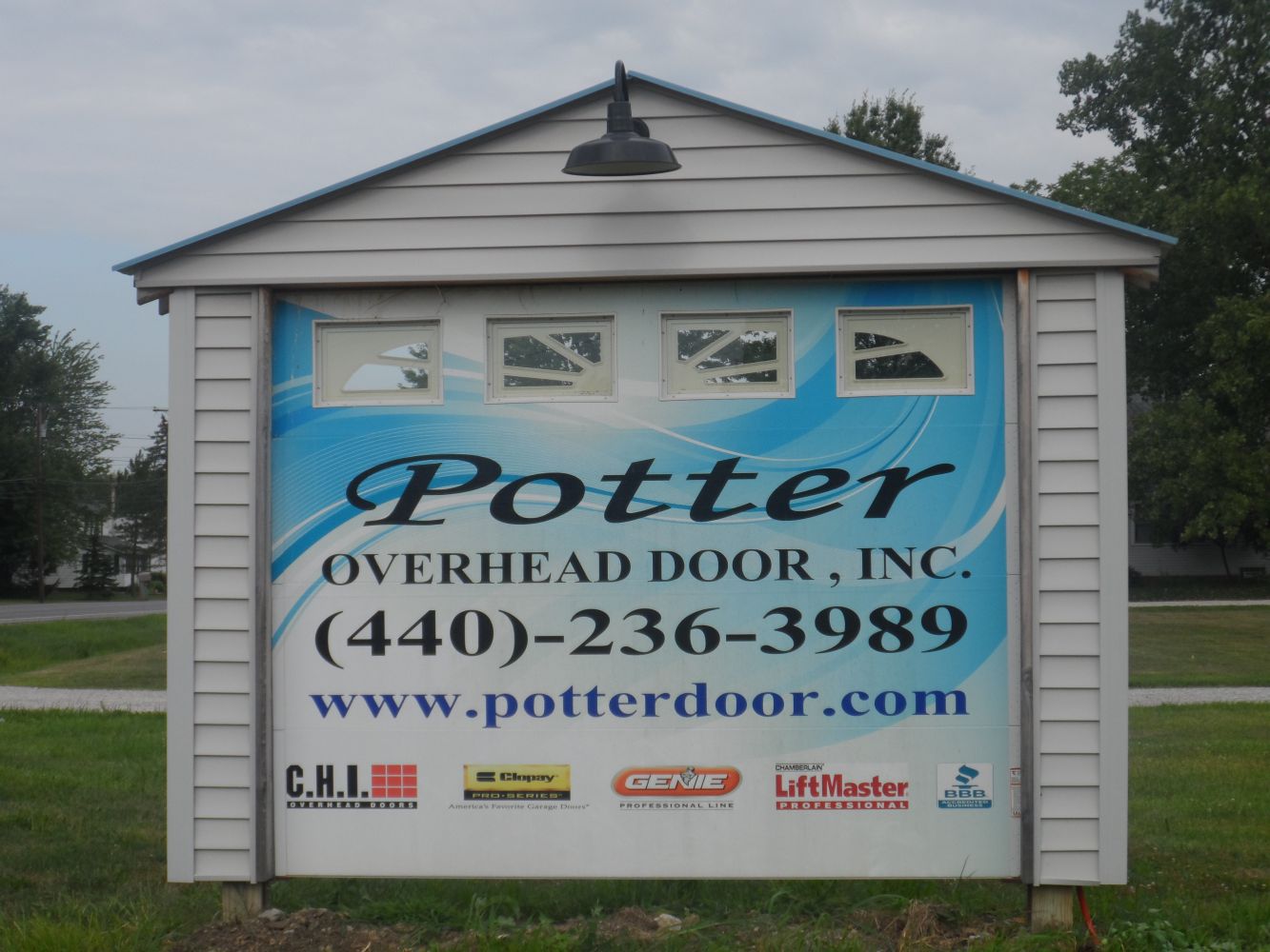 Garage doors Columbia Station, OH Potter Overhead Door Inc