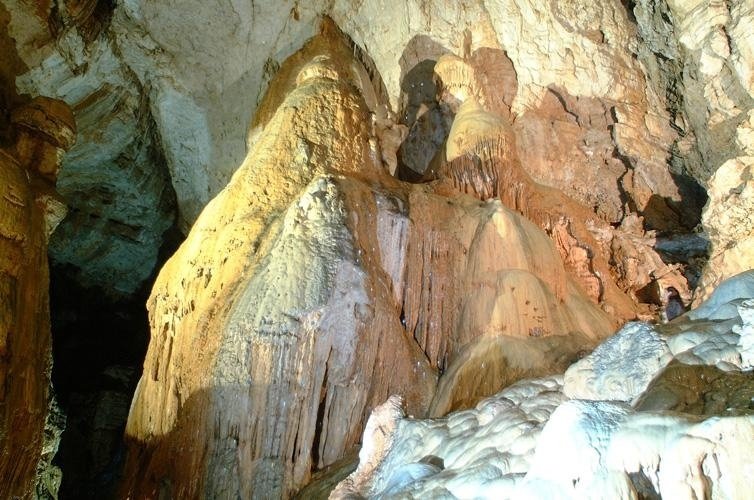 grotte su marmuri