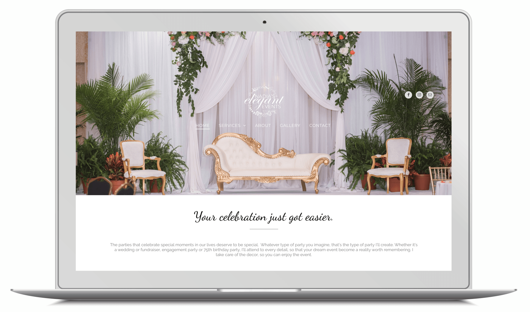 A laptop with a picture of a couch and chairs on the screen.