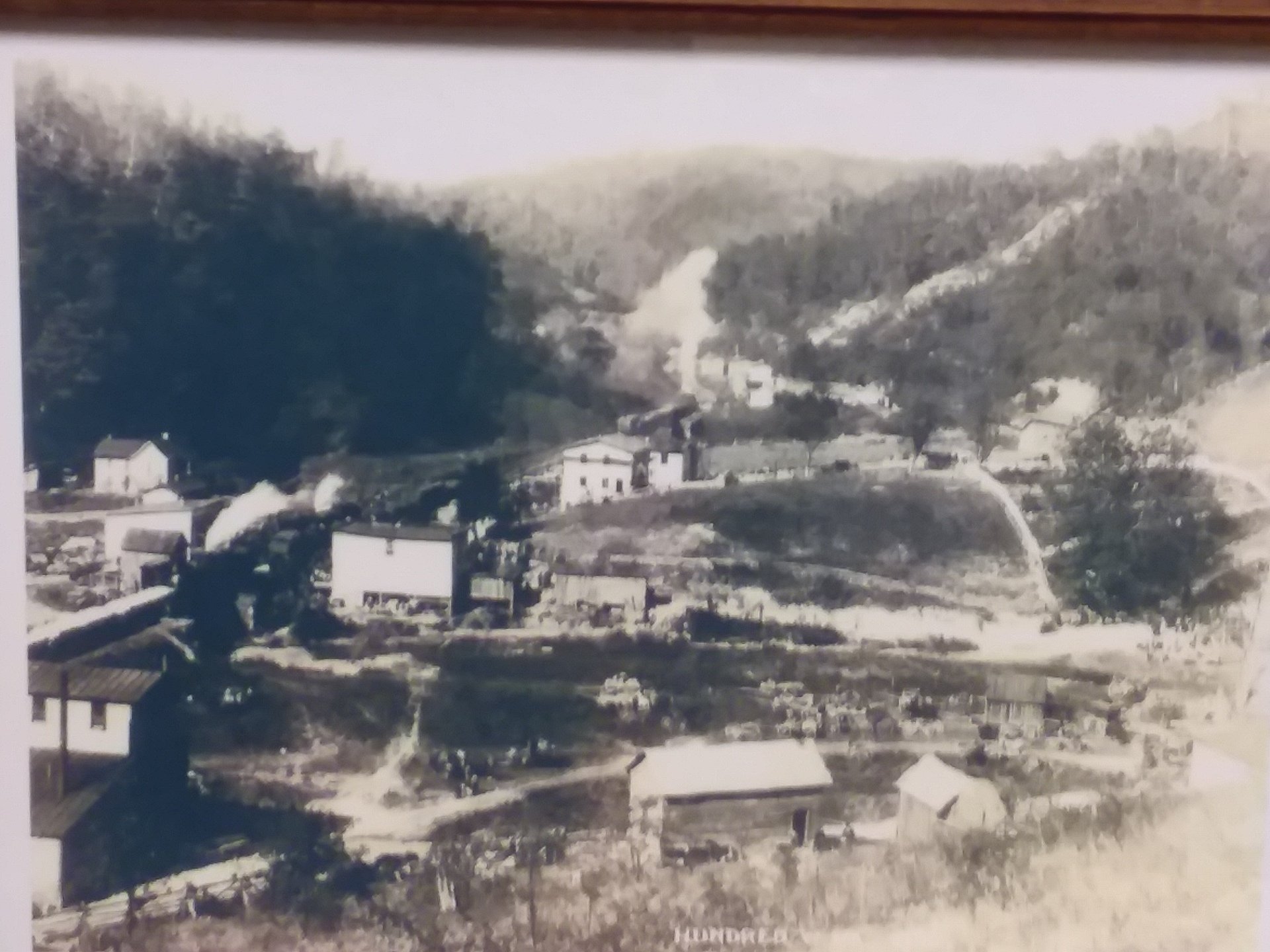 History Town Of Hundred