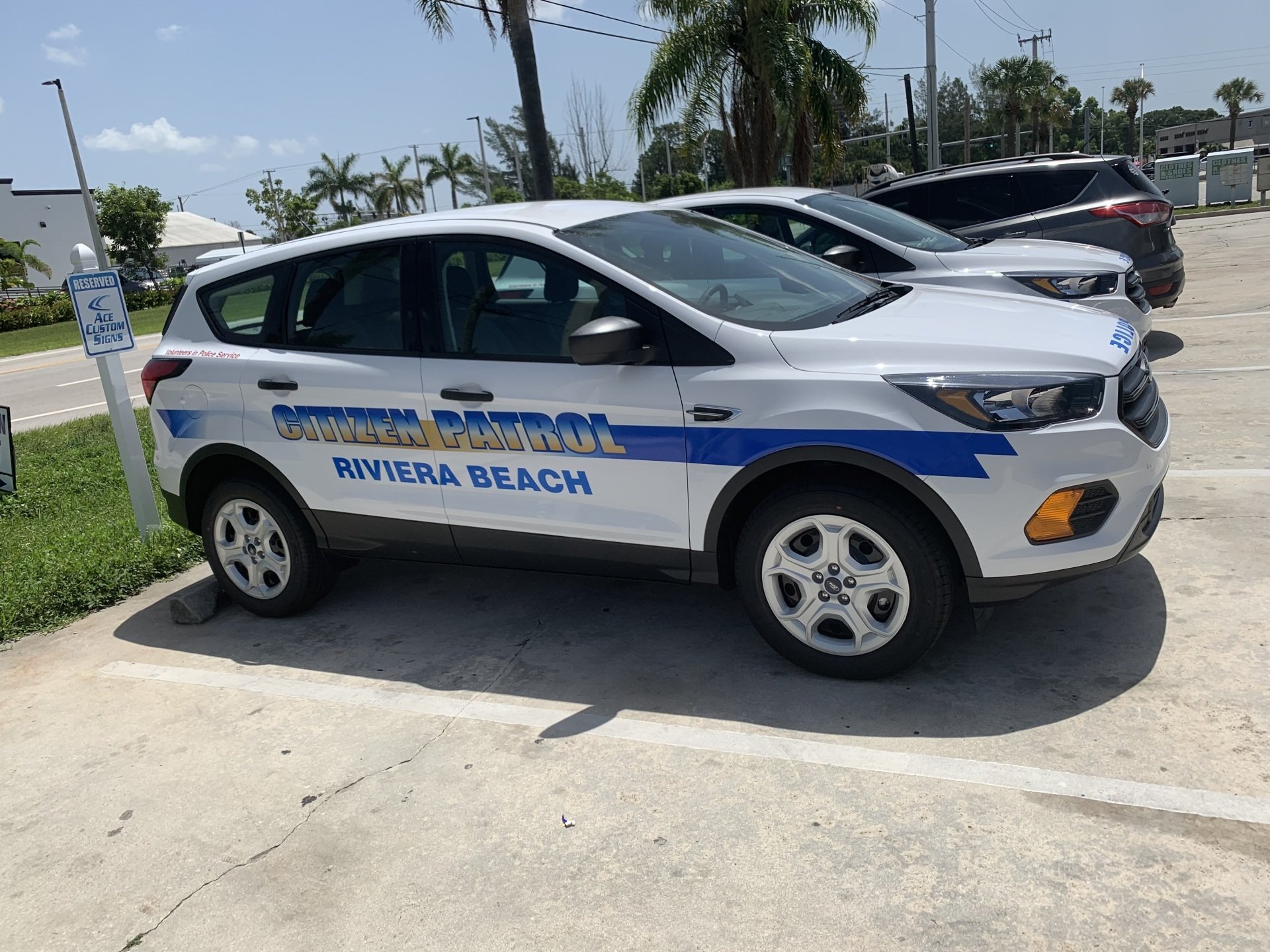 Photo Gallery for Vehicle Lettering
