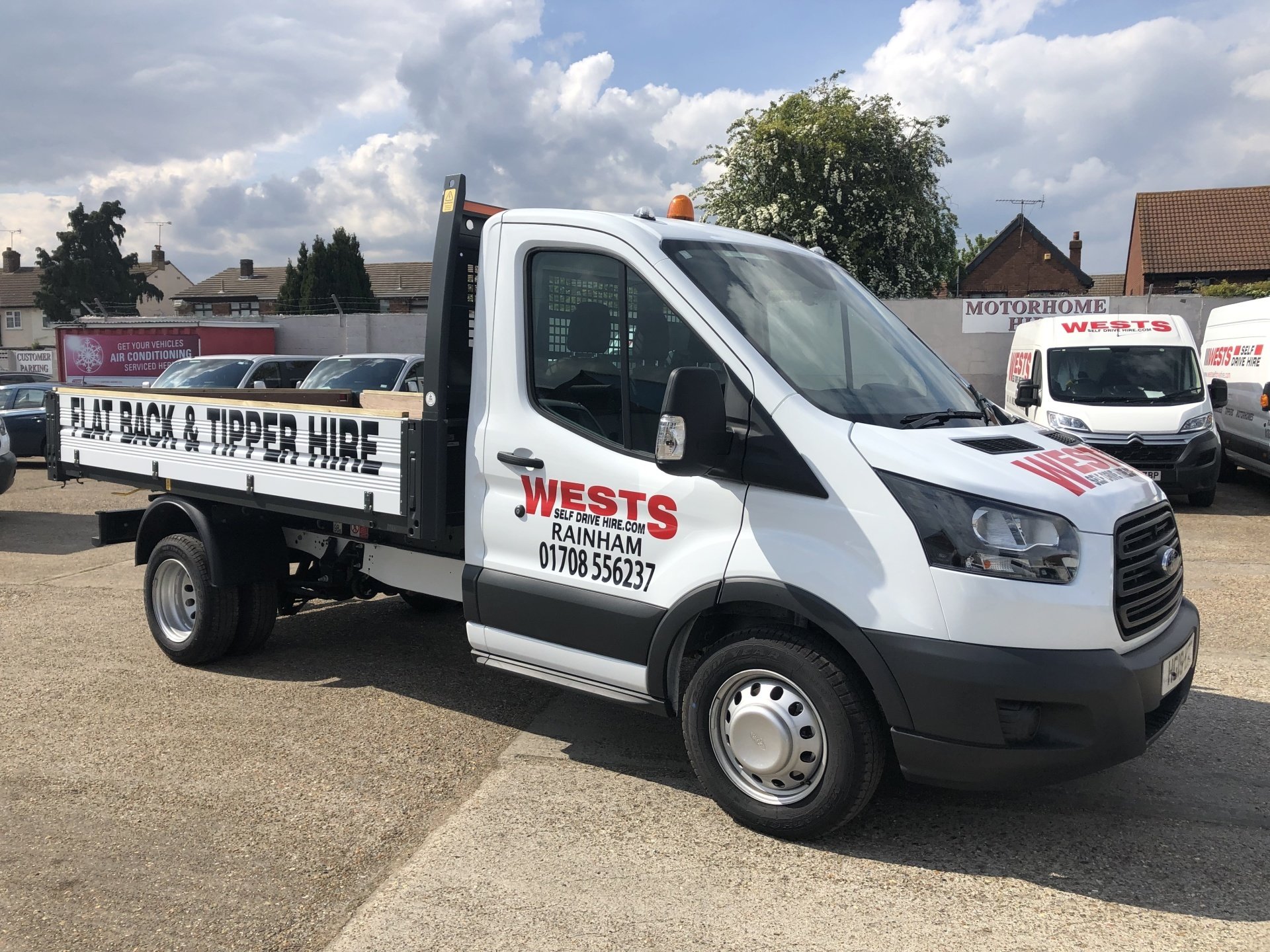 Van Hire Tipper & Flatback Truck Rental Luton Box Van Hire In Essex