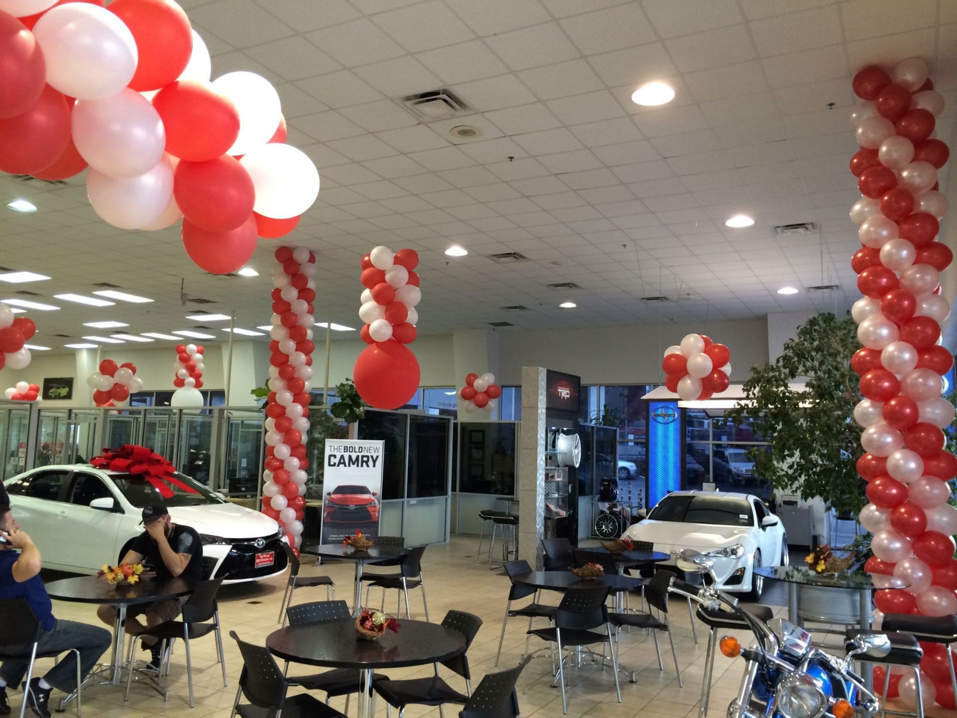 Photos of Custom Balloon Designs for Retail Spaces