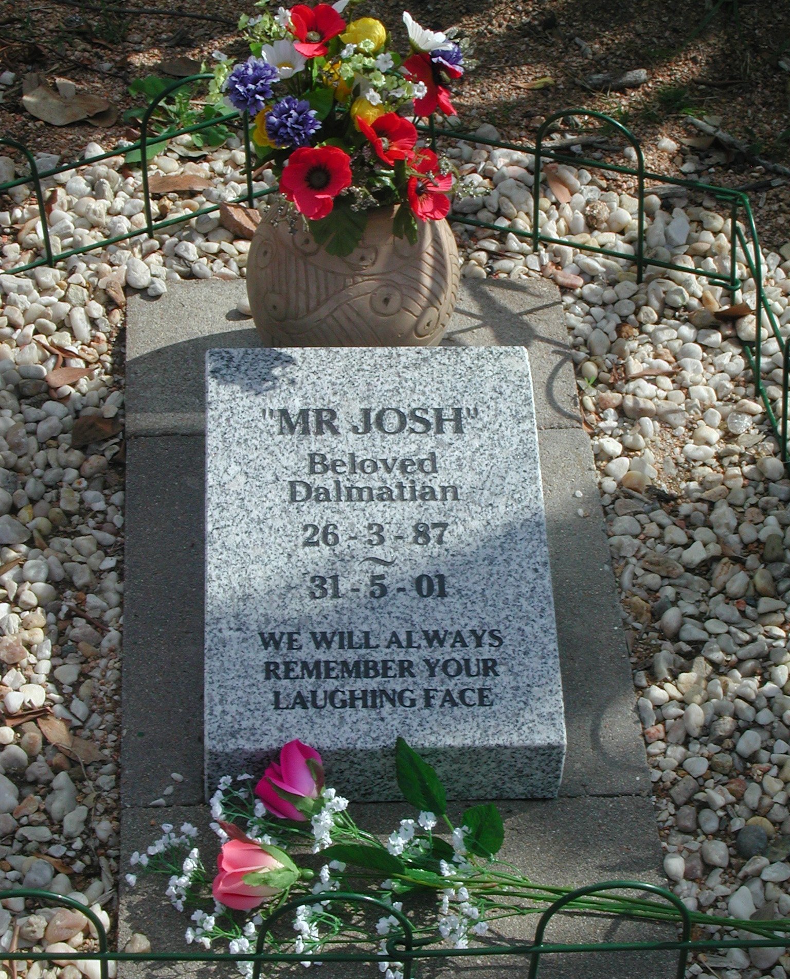 Personalised pet burial plot Pet Heaven NQ