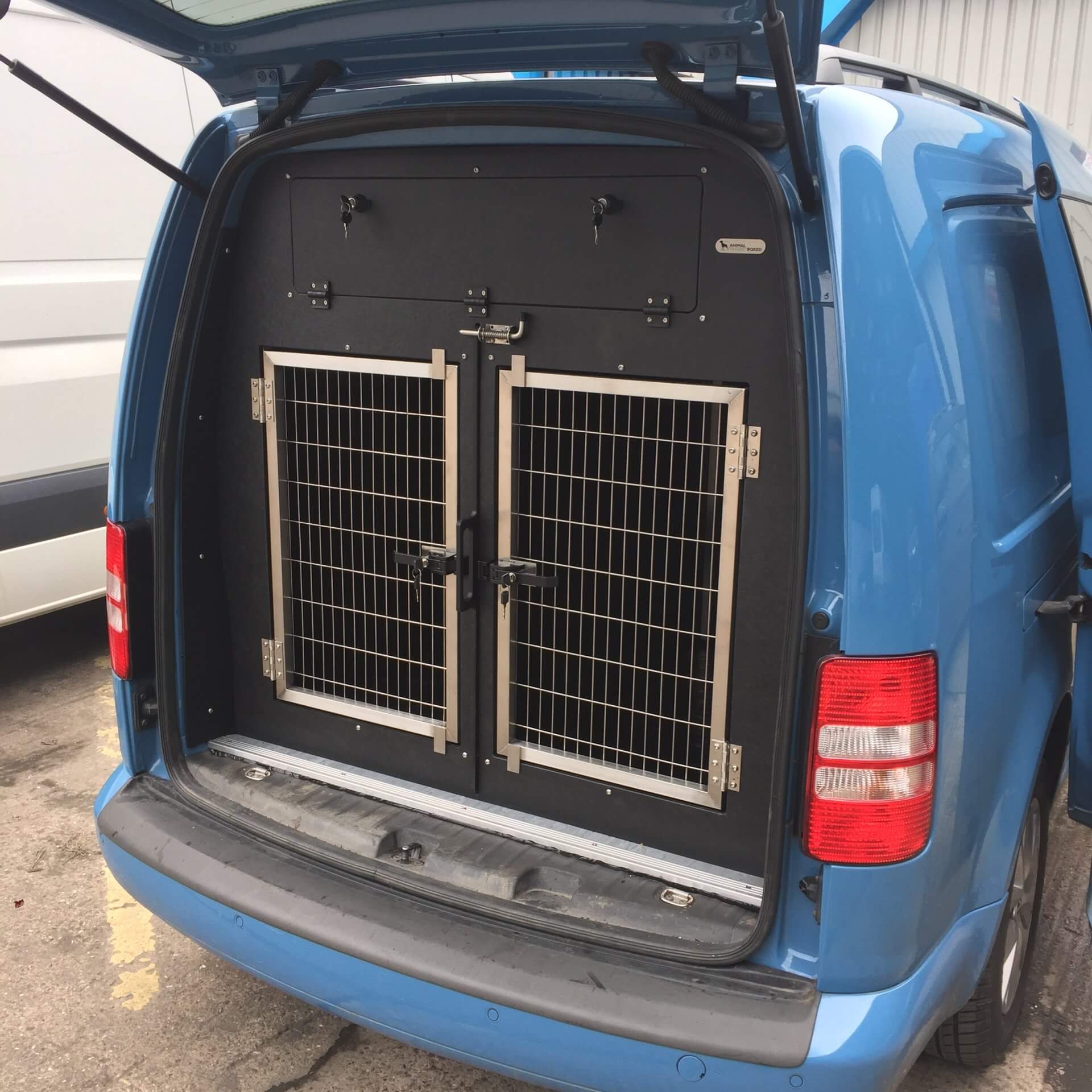 Animal Transit Boxes Dog Vans & Dog Vehicle Conversions
