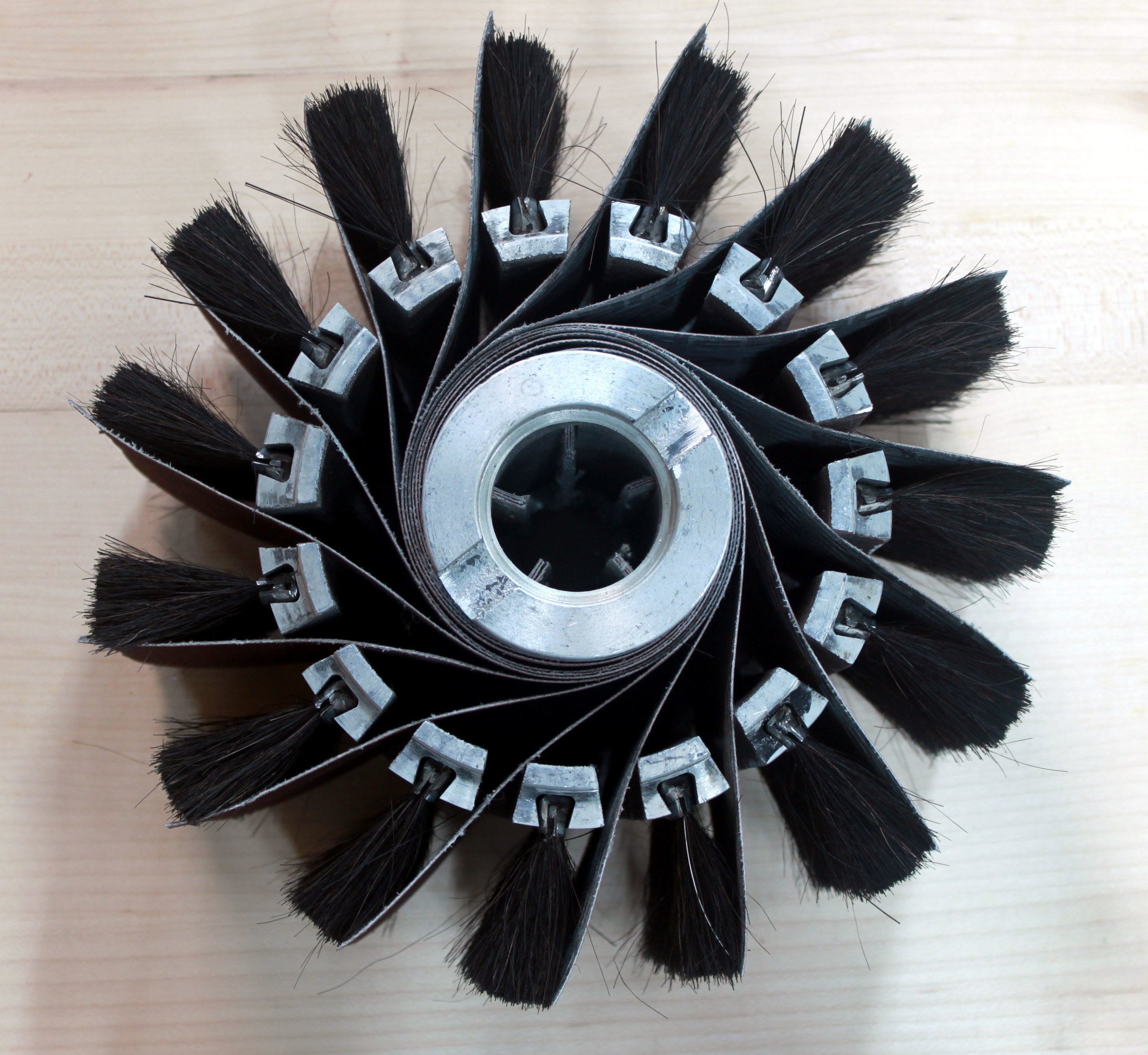 Model B12 SelfFeeding Brush Sander Head