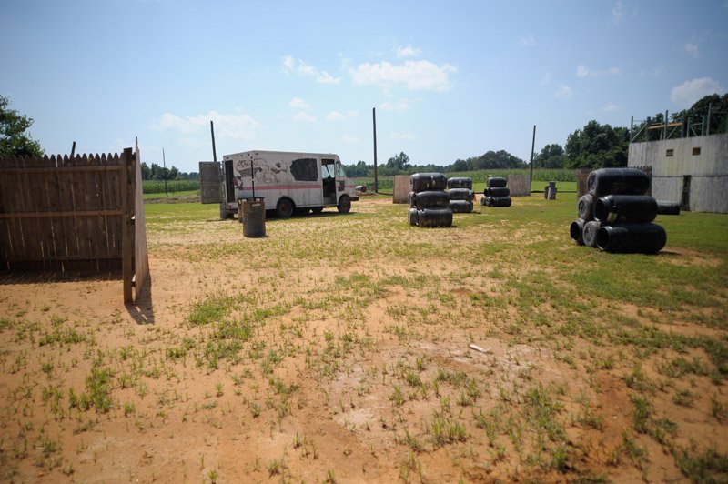 Nuke Town Splatbrothers Paintball Park Let's Play Paintball