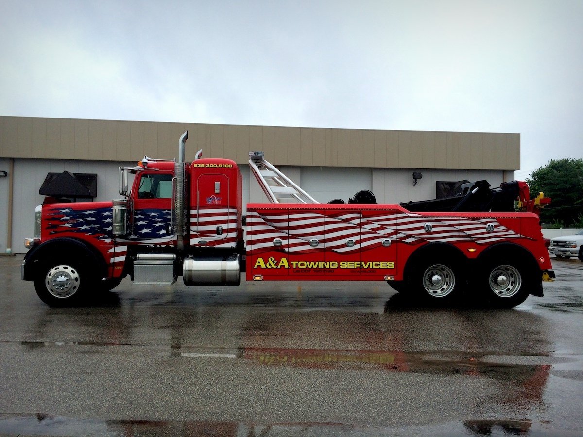 Towing Truck Vehicle Wraps & Graphics