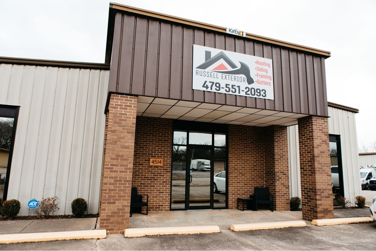 Roofer in Fort Smith AR Russell Exterior