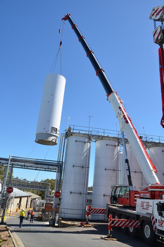 inserting white cylinder 