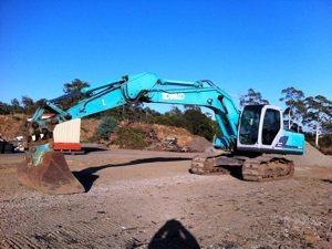 kobelco twenty tonne excavator