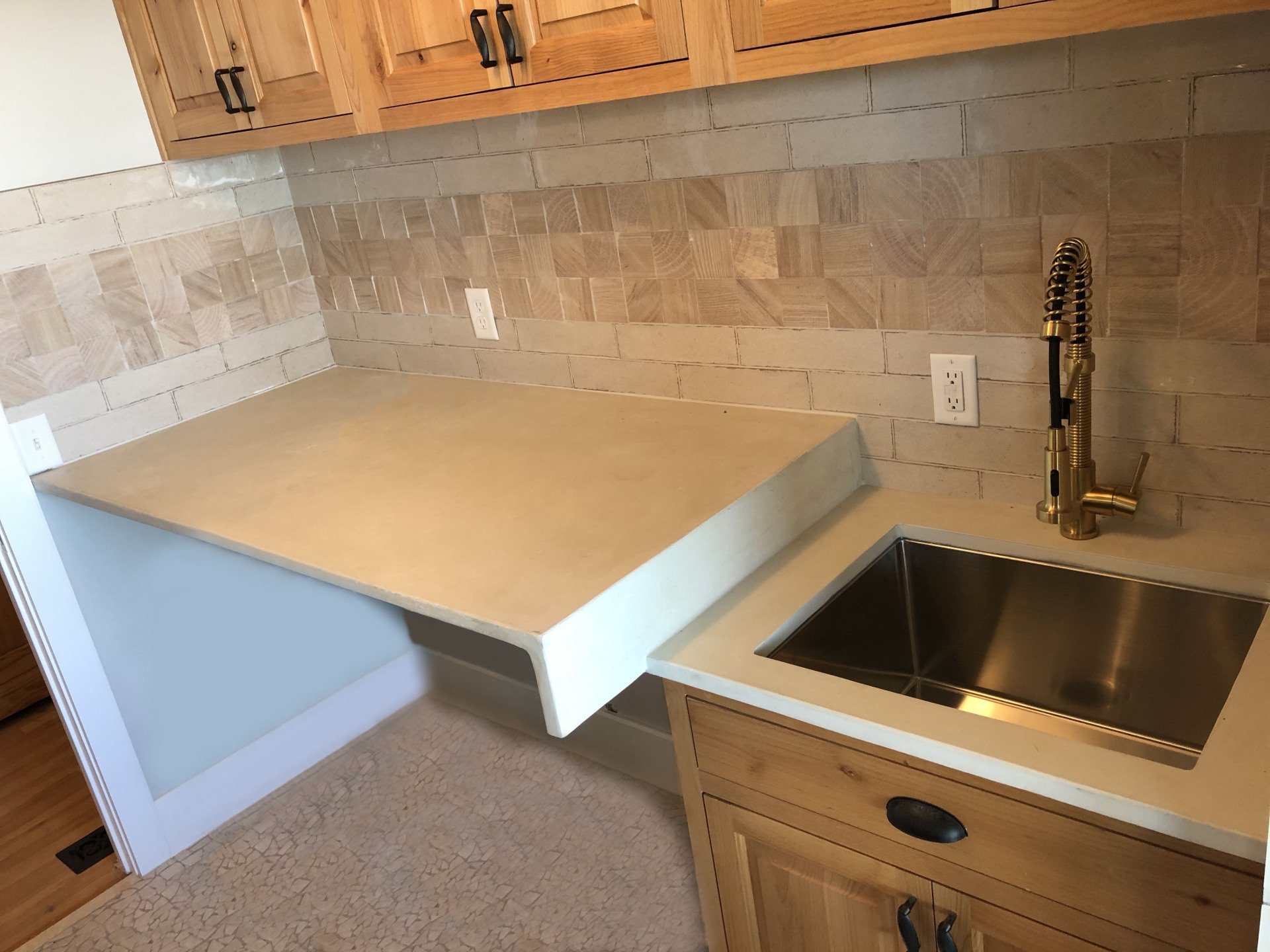 Contractor Twin Cities, MN Pro Concrete Countertops