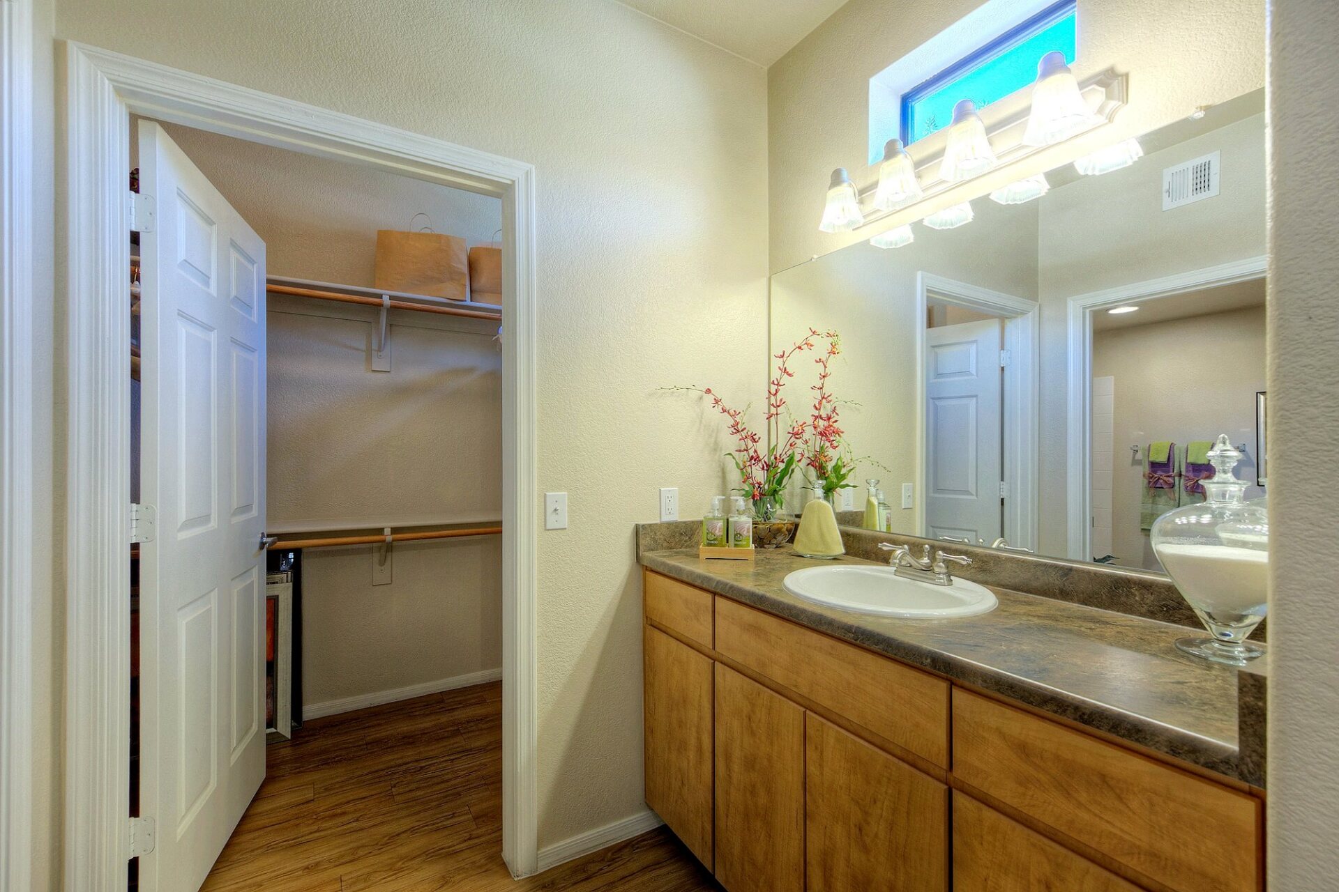 Enclave at Arrowhead Apartments in Peoria, AZ