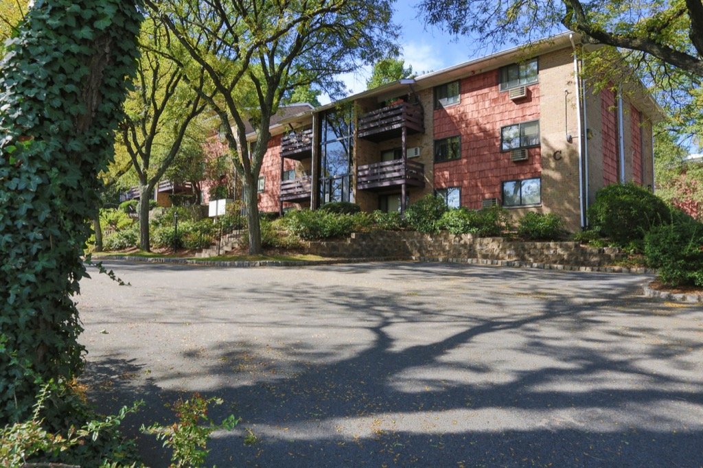 Great Notch Village Apartments in Little Falls, New Jersey