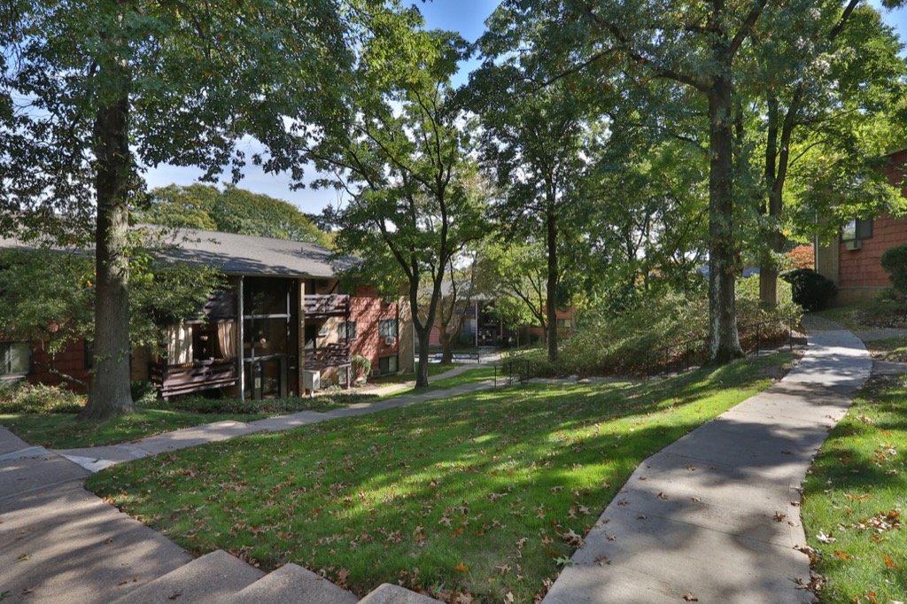 Great Notch Village Apartments in Little Falls, New Jersey