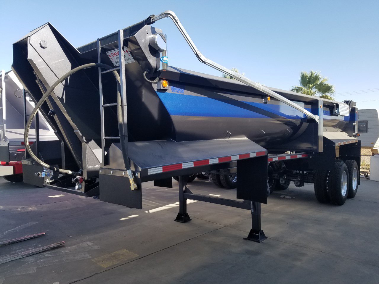 End Dump Trailers Yuma, AZ Western Construction Components