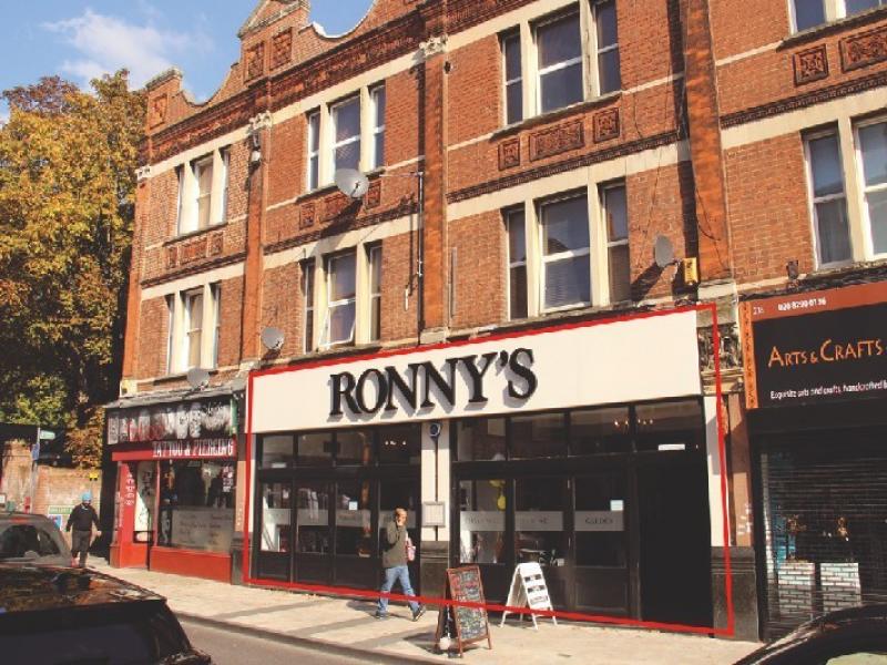 Ronnys Bar, High Street Bromley