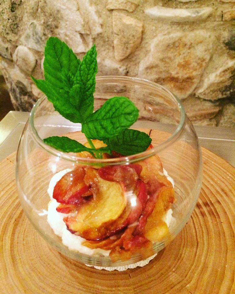 Chips di mele con menta fresca