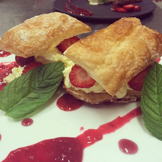 Millefoglie menta e fragole