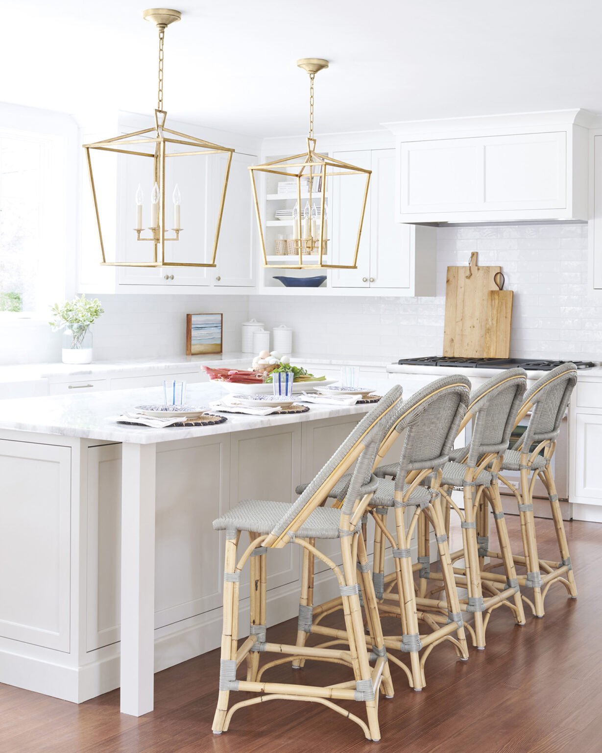 Choose the Right Bar Stool for Your Kitchen Counter