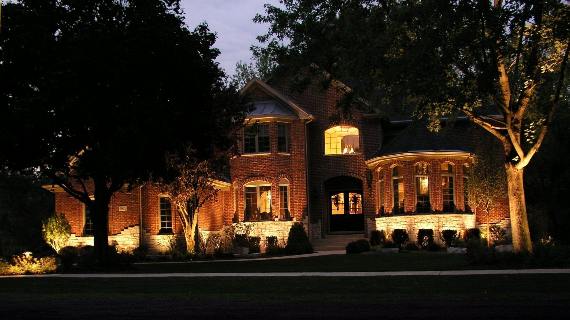 Artistic Outdoor Lighting Chicago Landscape Lighting Company