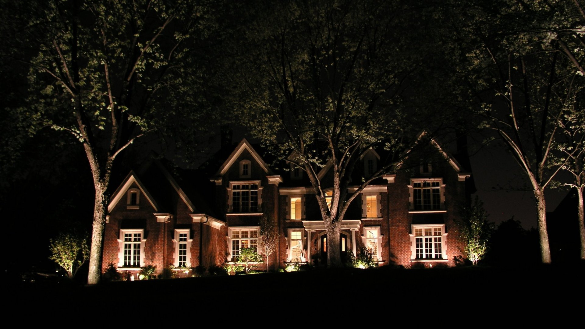 Artistic Outdoor Lighting Chicago Landscape Lighting Company
