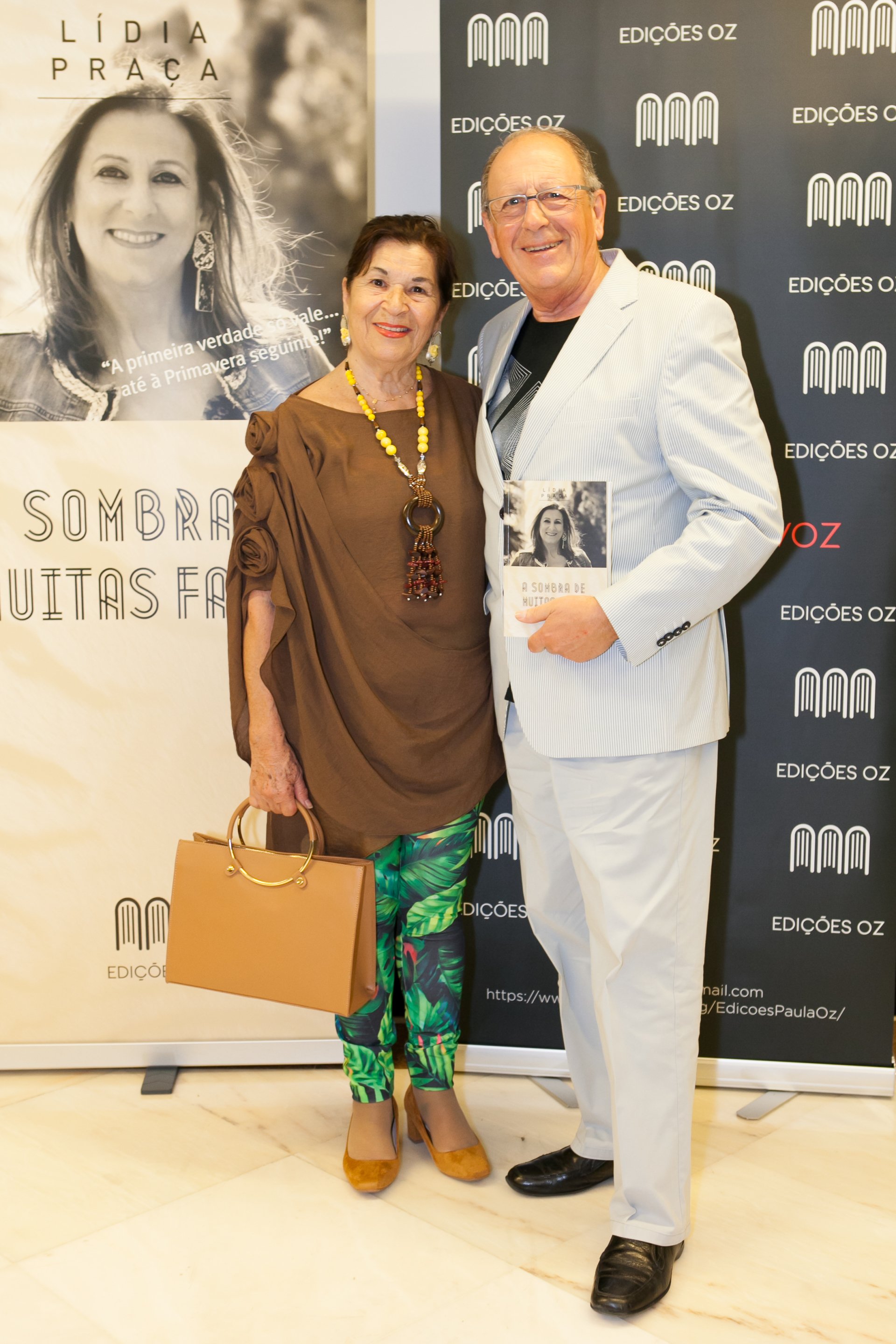 A Sombra de Muitas Faces de Lidia Praça com Graciete Ferro