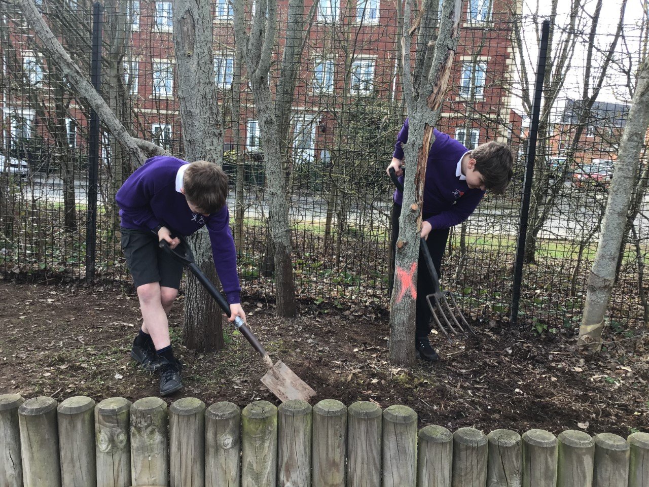 to Clyst Heath Nursery & Community Primary School Exeter