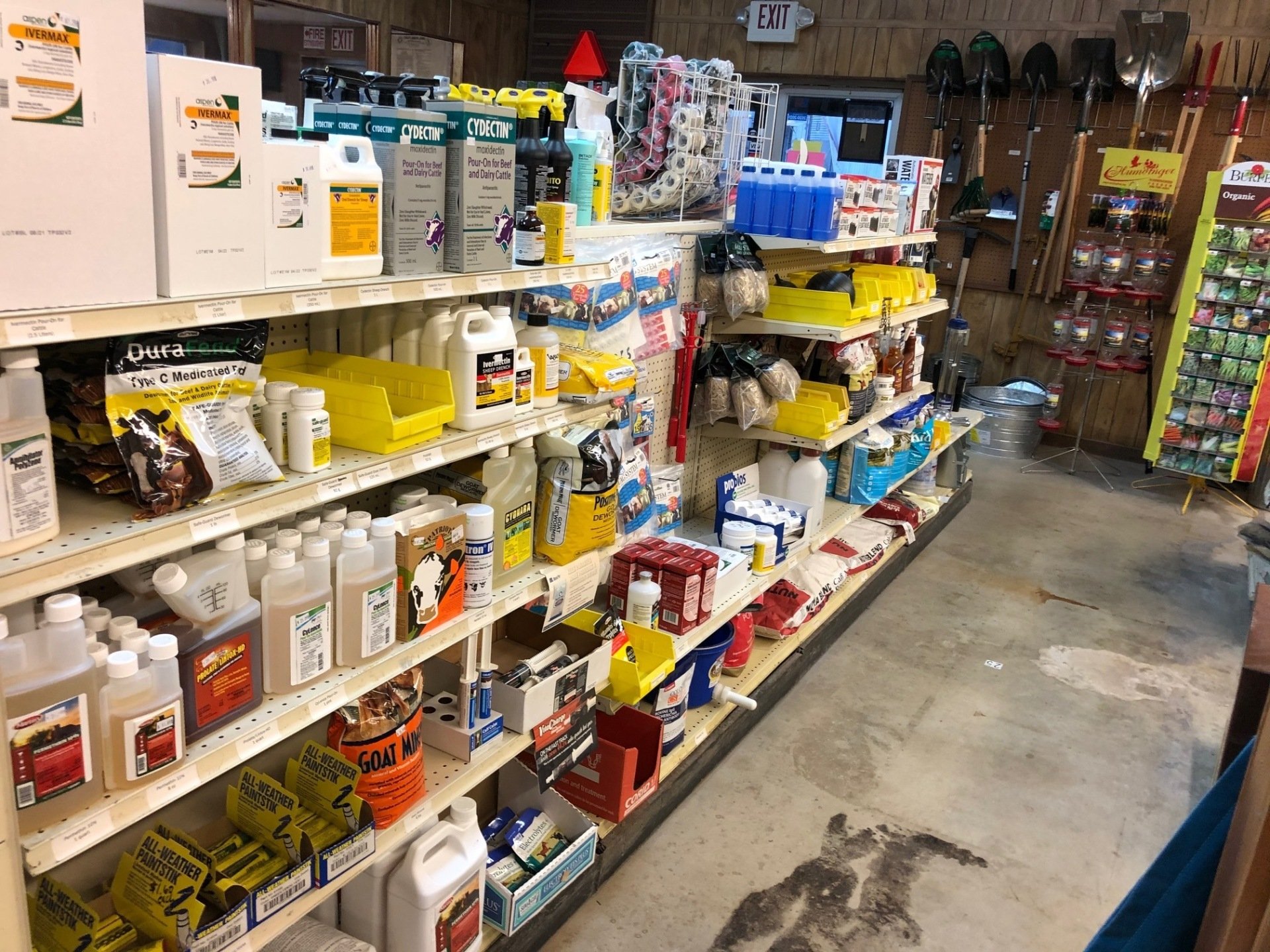 General Hardware Store LaCoste, TX R.J. Mangold Grain Company Inc.