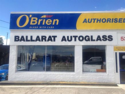 front of auto glass shop in ballarat
