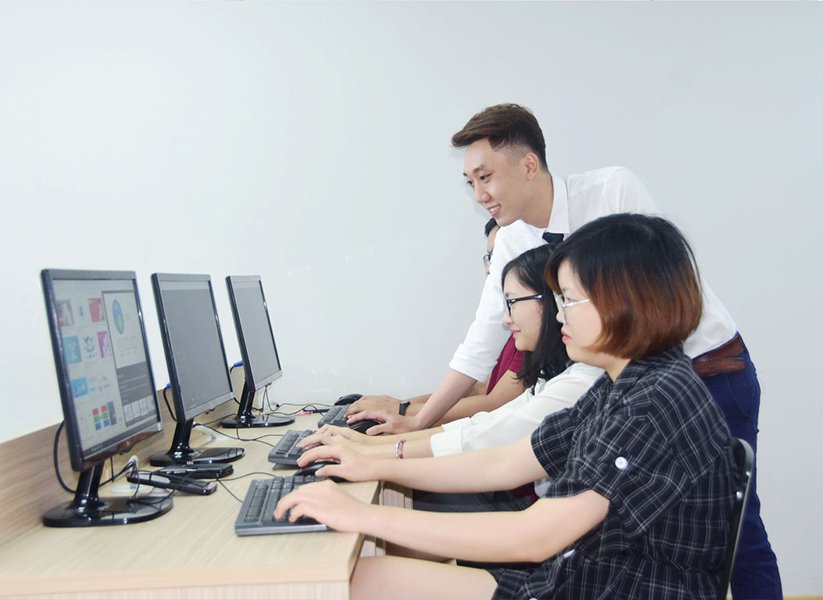 Giảng viên hướng dẫn sẽ giúp học viên giải quyết được những vấn đề gặp phải trong quá trình học thiết kế