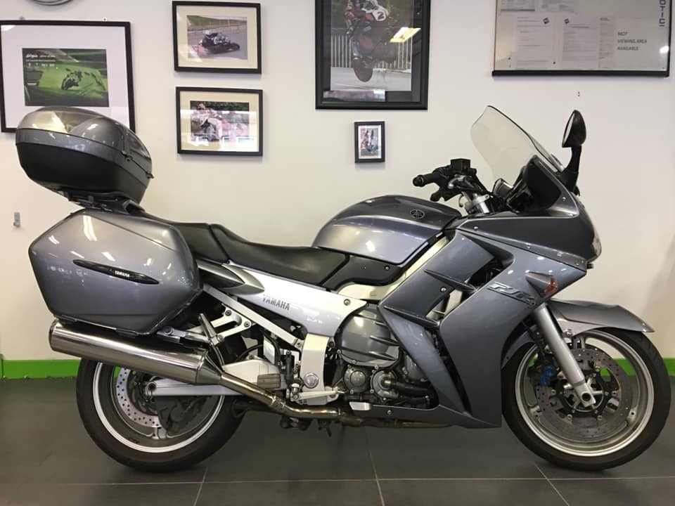 Looking for a bike shop in Renfrew?