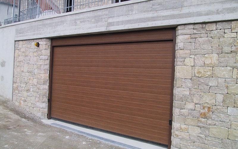 Portoni per garage bergamo nigma Portoni in legno per garage