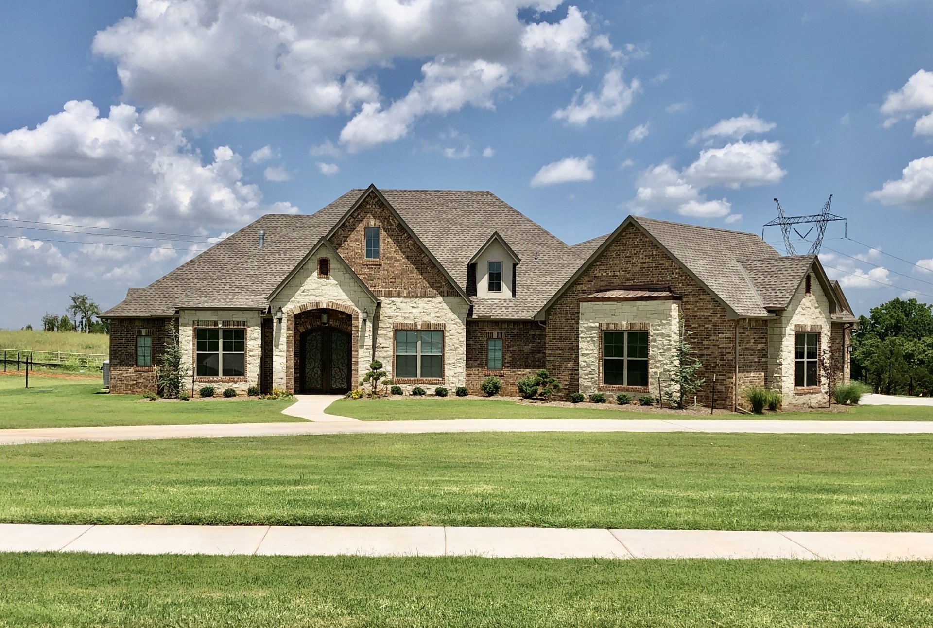 Home Builders Oklahoma City. OK Thomas Signature Homes LLC