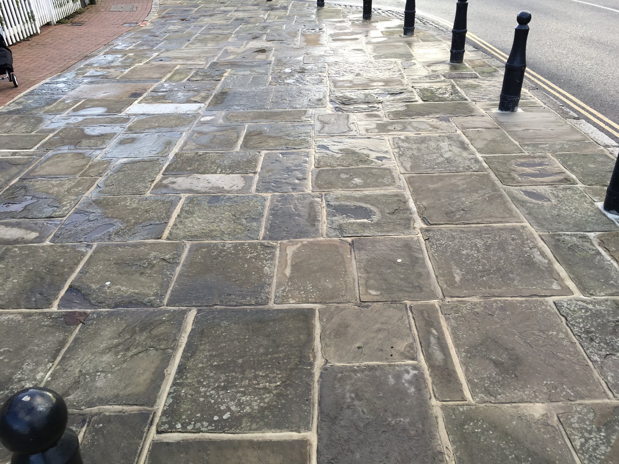 New and reclaimed Yorkstone paving in Broadbridge Heath