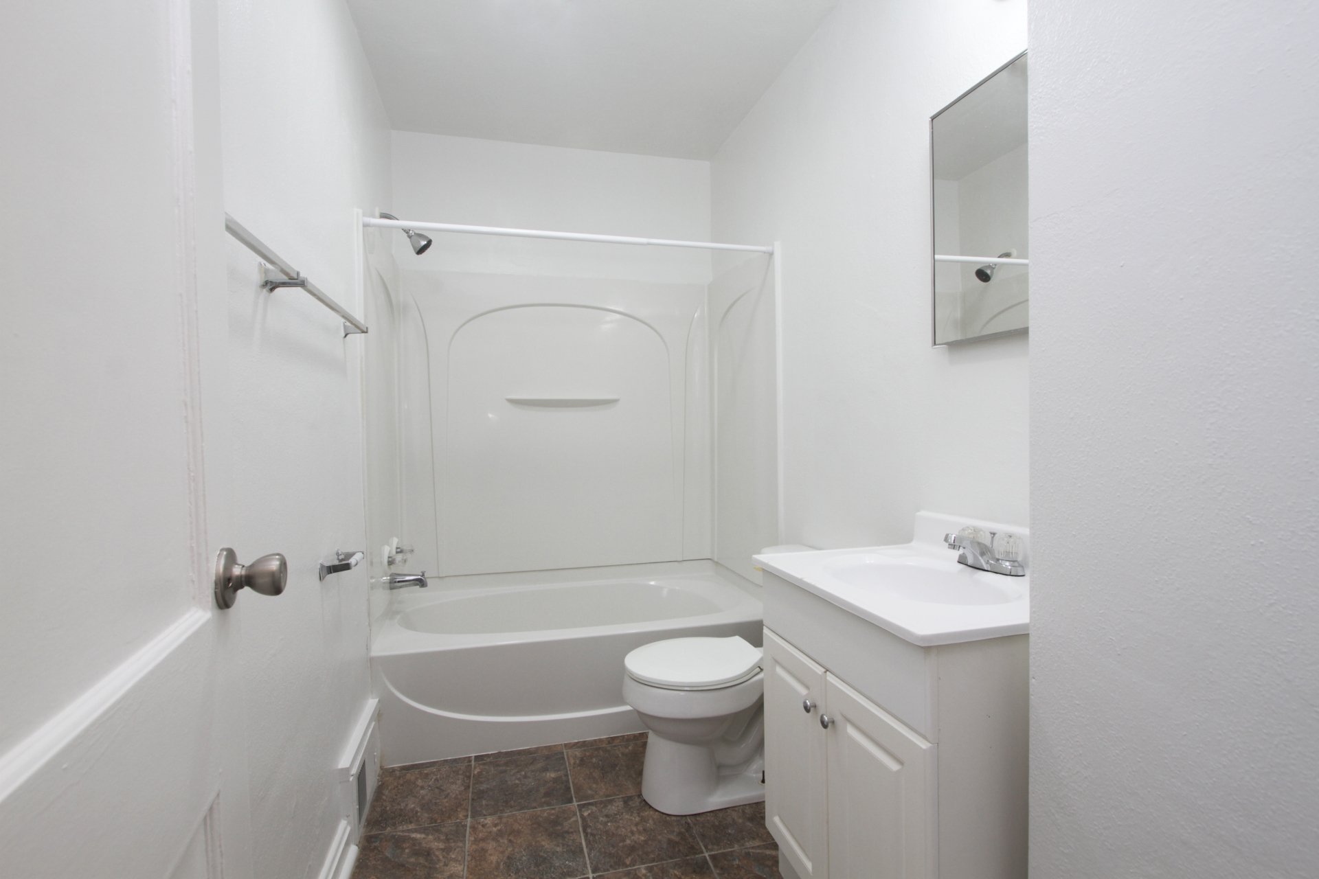 Colonial Manor Apartments JG² Companies Property Management in Indiana