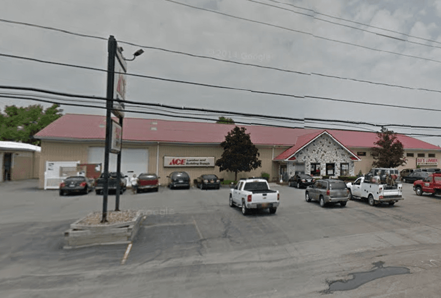 Niagara Falls, NY Gui's Lumber Ace Hardware Painting, Siding