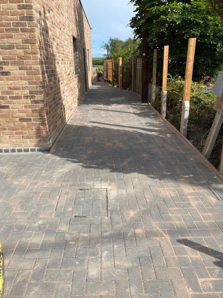 GLI Groundworks Isle Of Wight, Paving, Driveways, Concrete