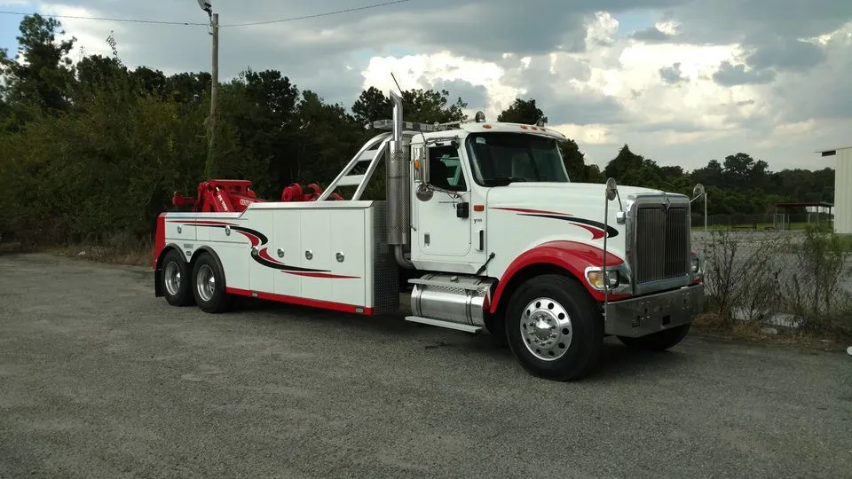 Photo Gallery Valdosta, GT’s Wrecker Service