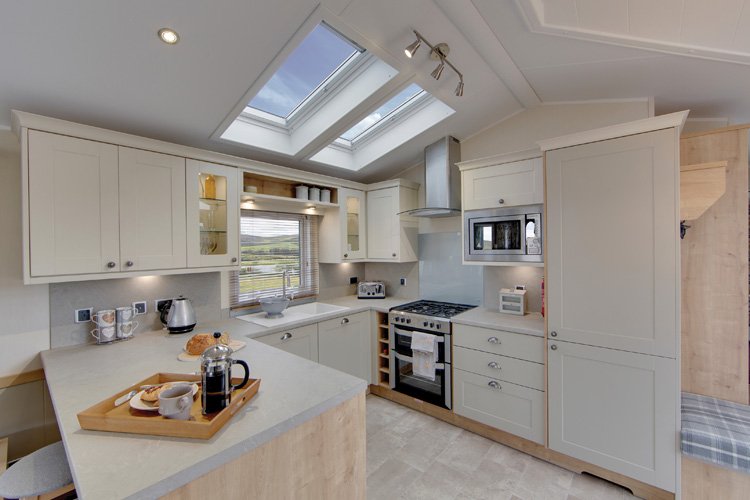 Instant Baches Vogue Kitchen 2