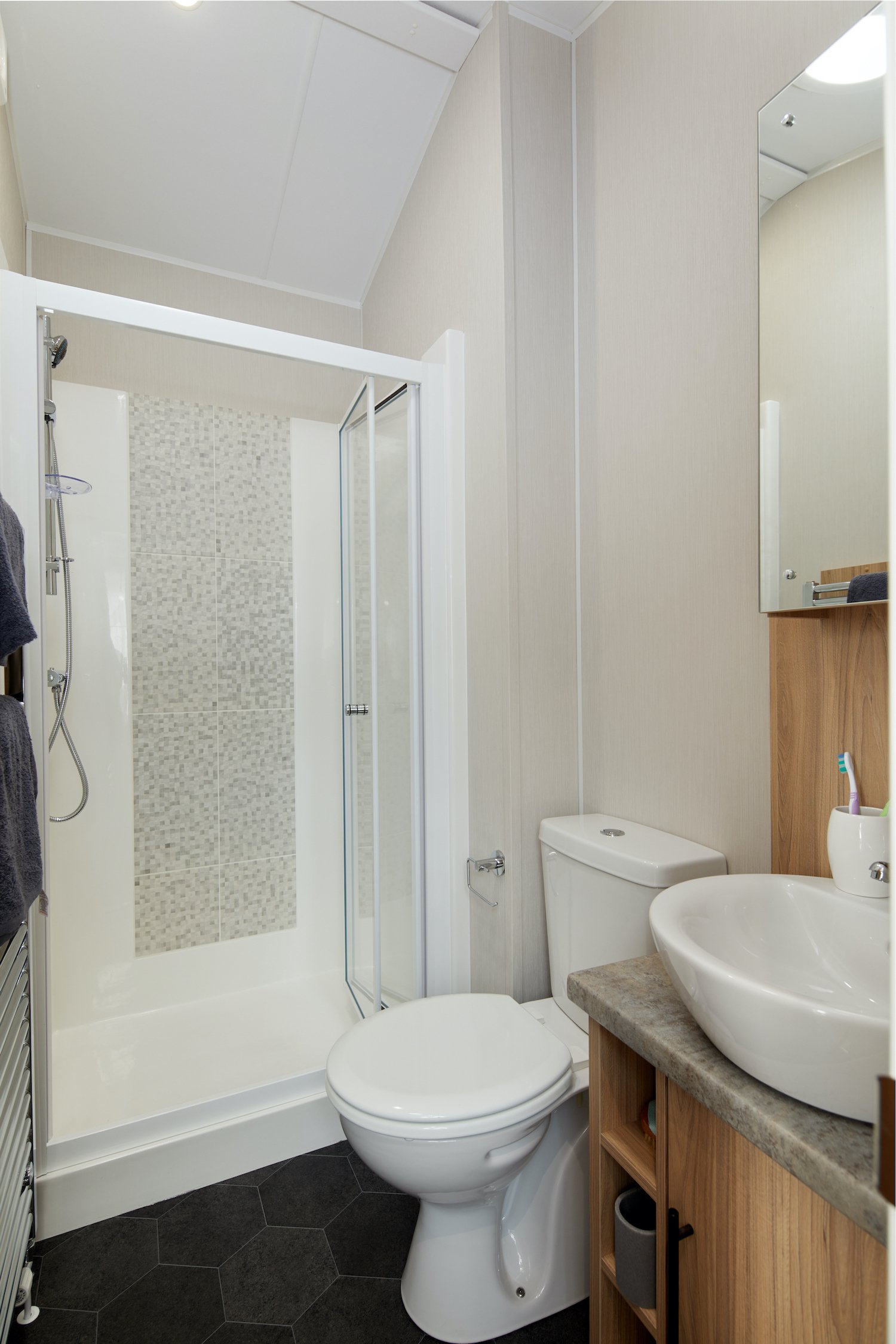 Instant Baches Waverley bathroom 3