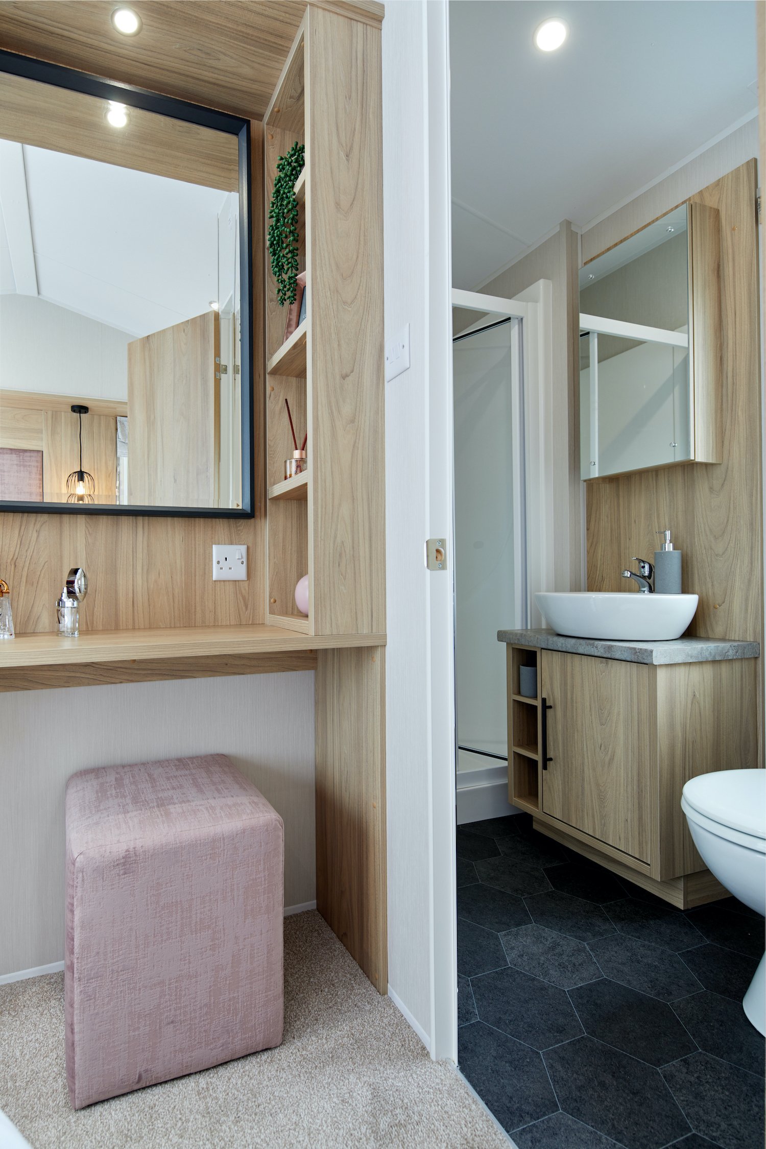 Instant Baches Waverley Ensuite