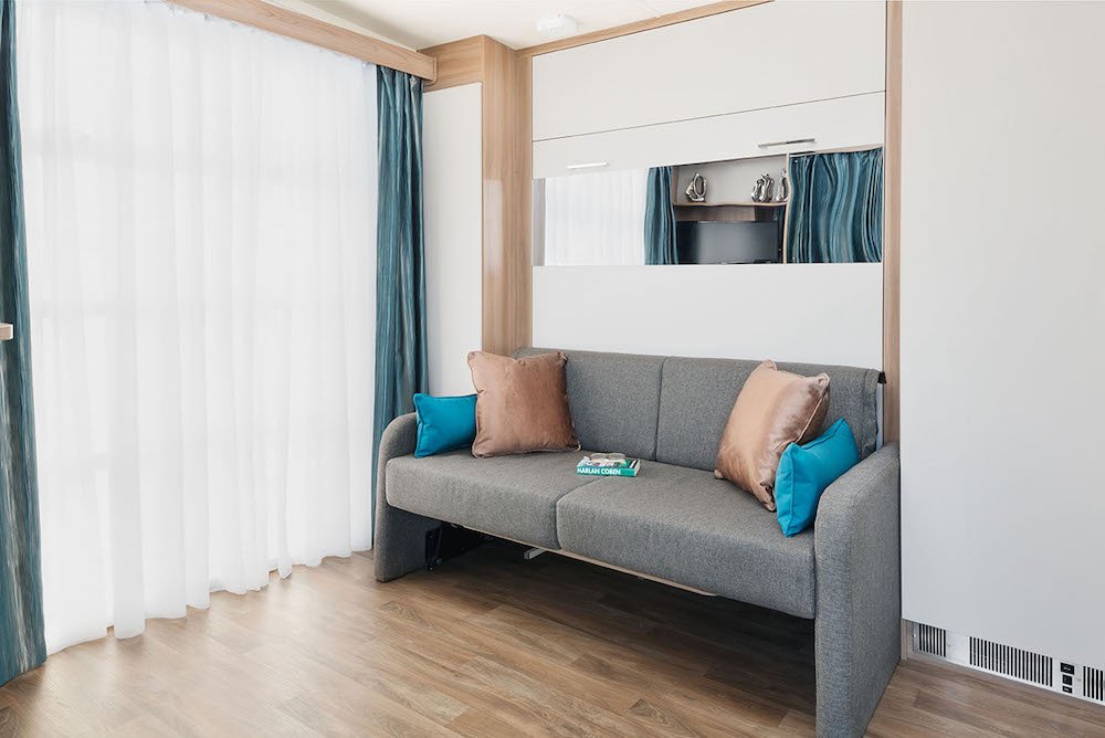 Instant Baches Instant Pod Living 2