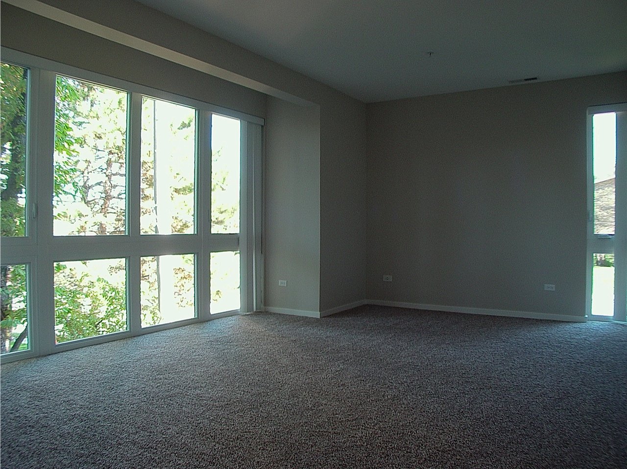 Apartment Complex in Libertyville, IL Madison, WI 12 Gauge