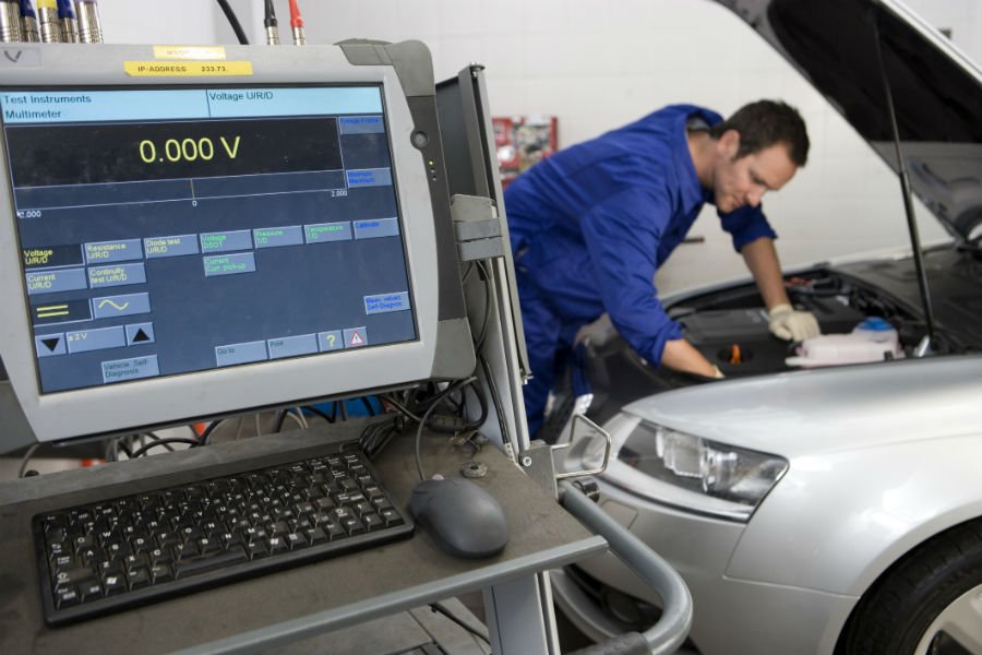 Mercedes Diagnostics Reading Star Motor Service