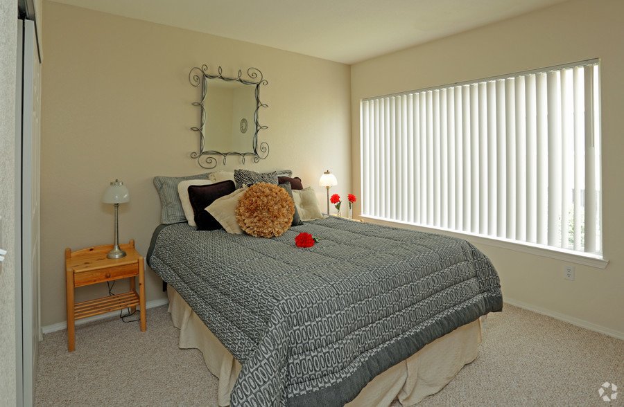 Gallery Taylor Ranch Luxury Apartments Albuquerque, NM