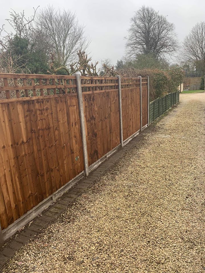 Dovedale Fencing Supply & Manufacturers