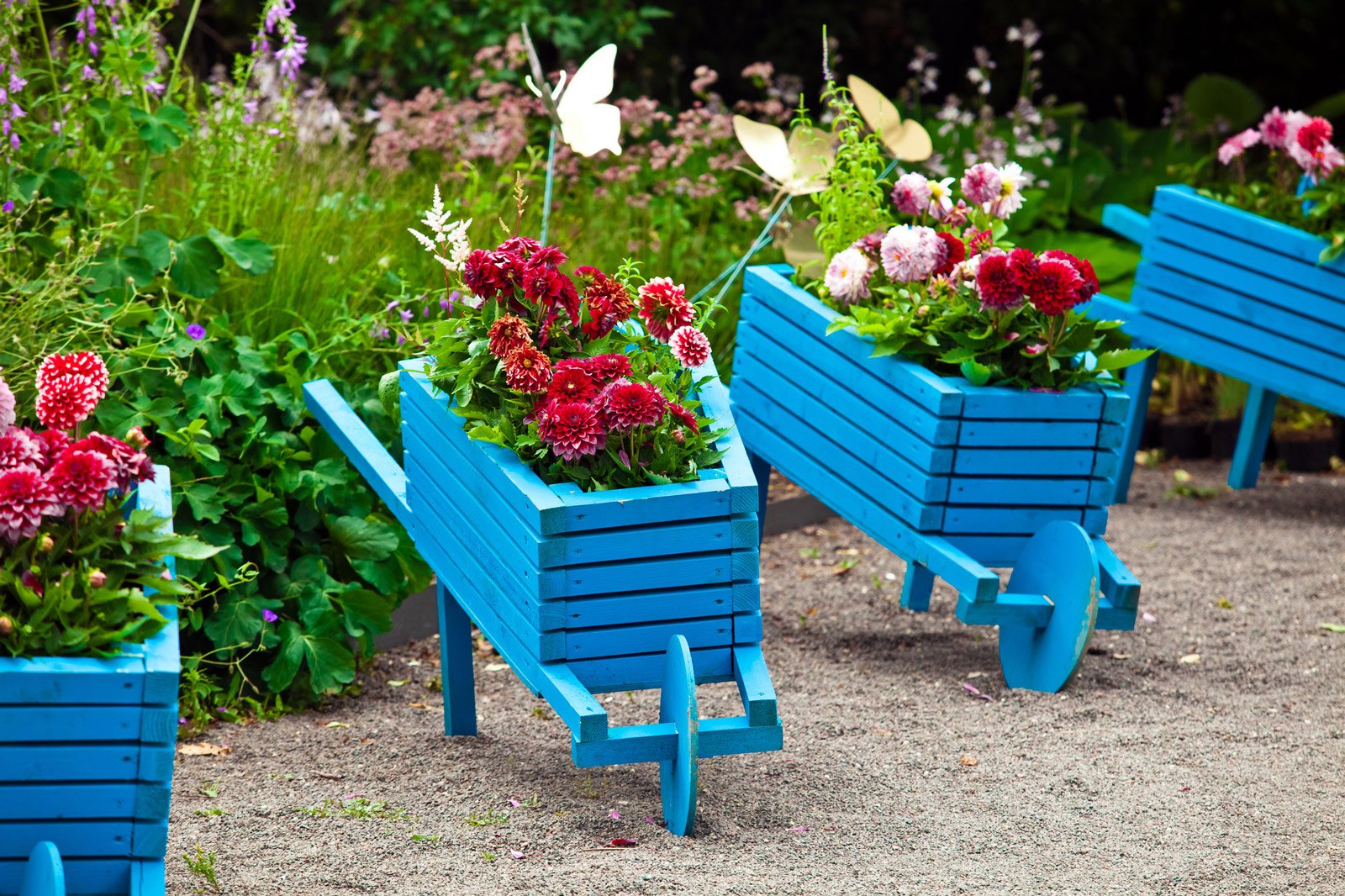 How Does Your Garden Grow? 7 Creative Garden Ideas For Spring