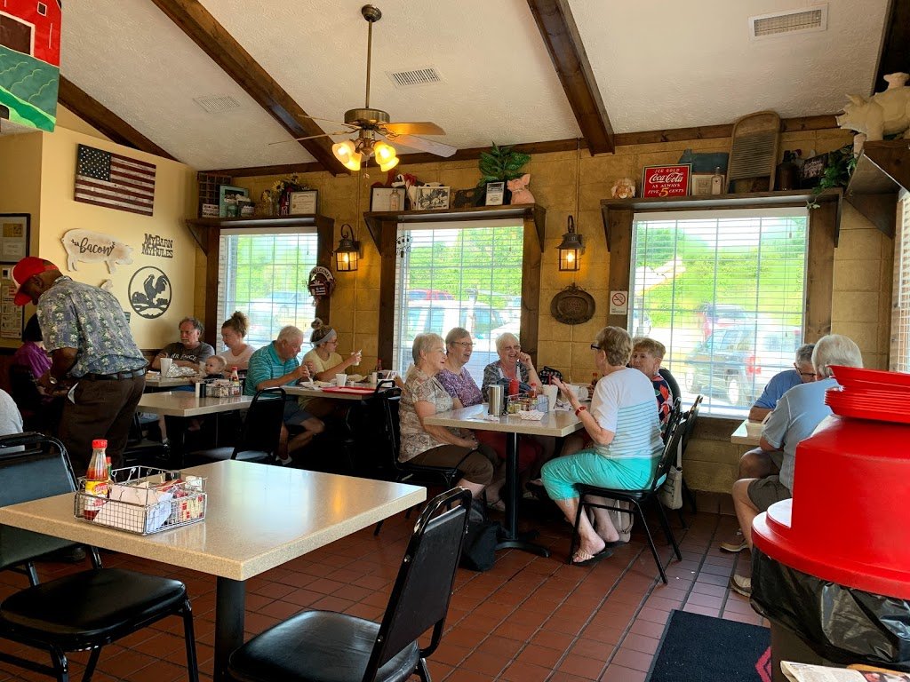 Little Barn Lawrenceville, Biscuits & BBQ Restaurant