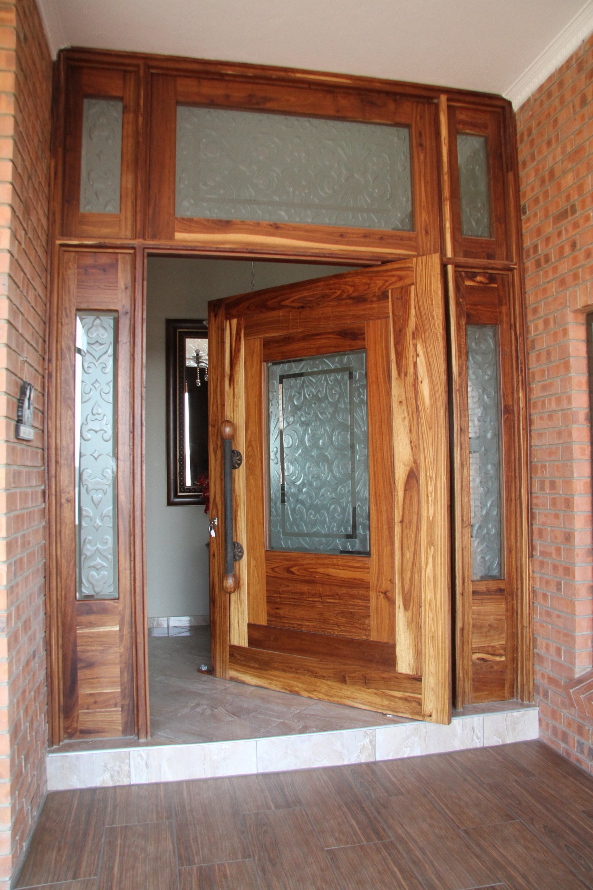 Grapedoor Custom Made Glass Doors